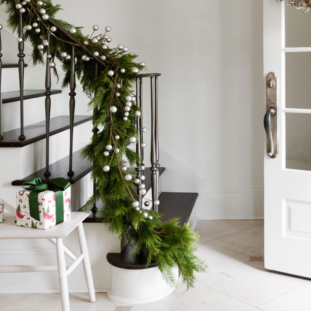 Pine Mix Garland, 8' 2 Pine Mix Garland, 8' - Image 2