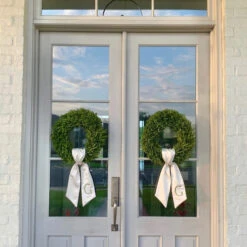 Round Boxwood Wreath -THE HOLIDAY SHOP 75ECB7AE DA41 4177 88A4 113E2FA8569D