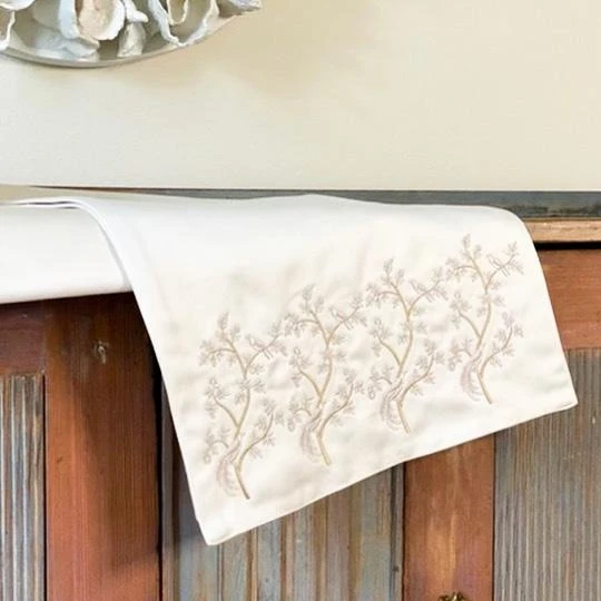 Chinoiserie Border Ivory Table Runner 2 Chinoiserie Border Ivory Table Runner - Image 2