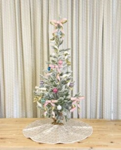 Thin Lush Velvet Ribbon - White 5 Thin Lush Velvet Ribbon - White -THE HOLIDAY SHOP babytree 17 41a7cacd 8084 45a8 bdce 9842d02756a6