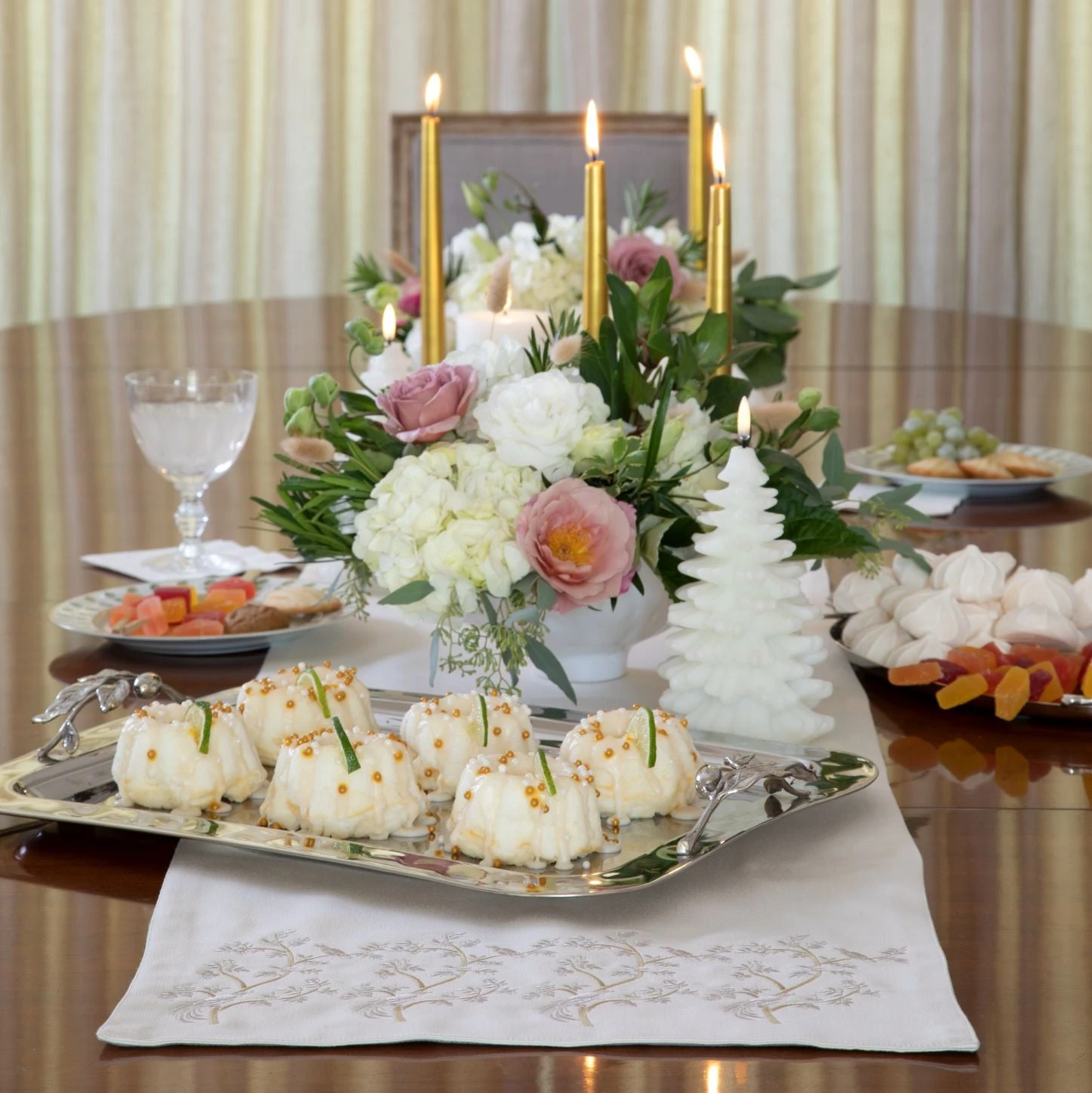 Chinoiserie Border Ivory Table Runner 4 Chinoiserie Border Ivory Table Runner - Image 4