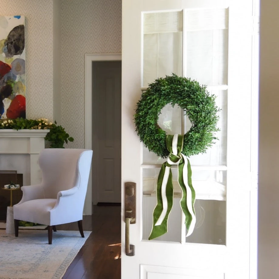 Thin Lush Velvet Ribbon - White 2 Thin Lush Velvet Ribbon - White - Image 2