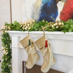 Shimmer Eucalyptus Branch -THE HOLIDAY SHOP holiday22 011 7fcf7c66 aa1b 4bb6 835a fd044944c50f