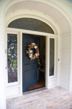 Classic 30" Magnolia Wreath -THE HOLIDAY SHOP image