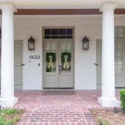 Square Boxwood Wreath -THE HOLIDAY SHOP new 03