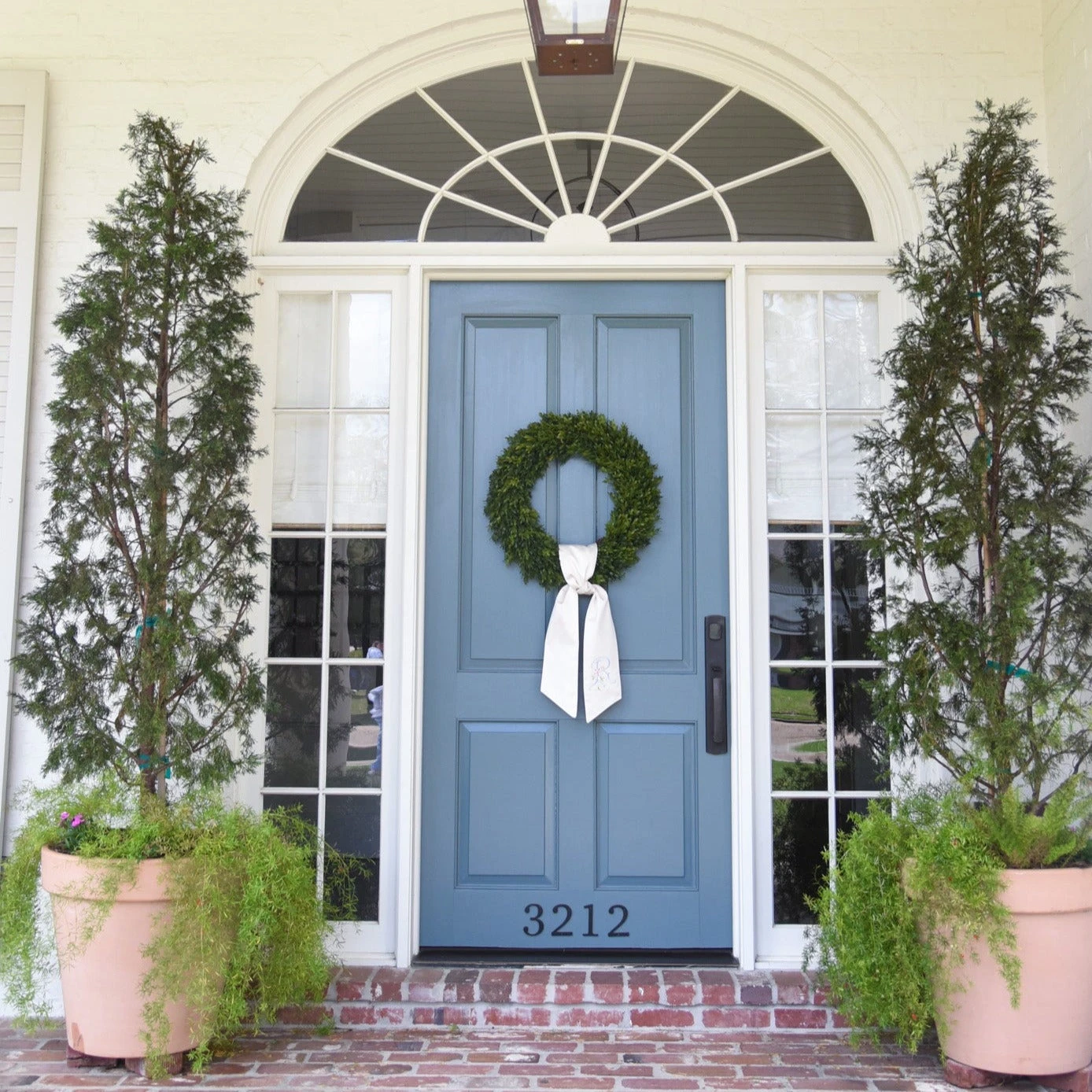 Round Boxwood Wreath 24" 5 Round Boxwood Wreath 24" - Image 5